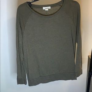 Olive green 3/4 sleeve lightweight top